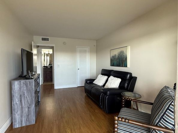 2028 Exeter B 2028, Boca Raton FL 33434