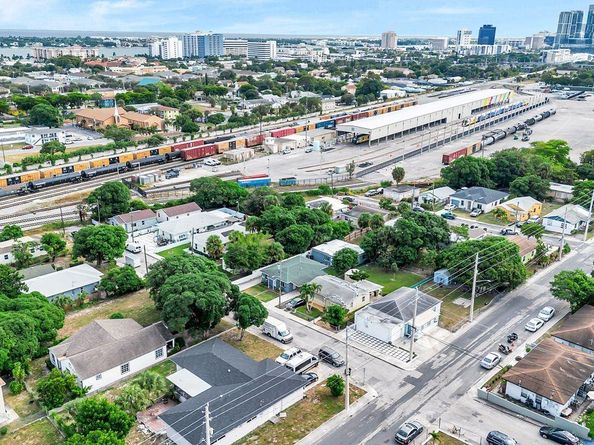 728 20th St, West Palm Beach FL 33407