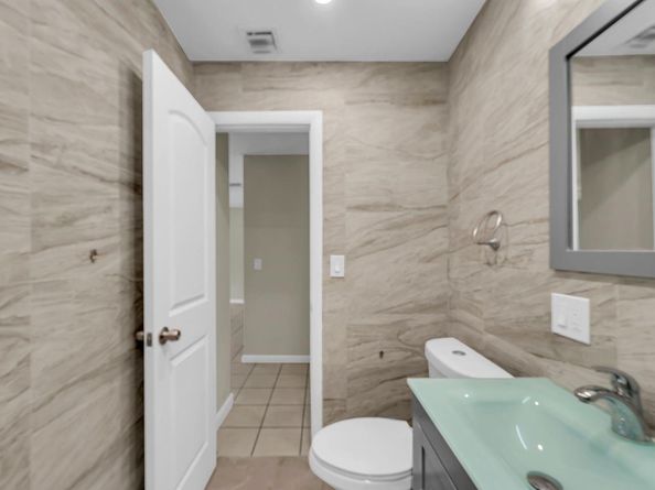 728 20th St, West Palm Beach FL 33407