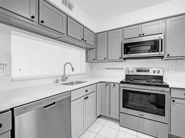 3044 S Oakland Forest Dr 2408, Oakland Park FL 33309