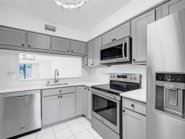 3044 S Oakland Forest Dr 2408, Oakland Park FL 33309