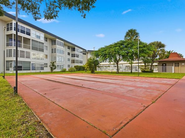 2991 NW 46 Avenue 410, Lauderdale Lakes FL 33313