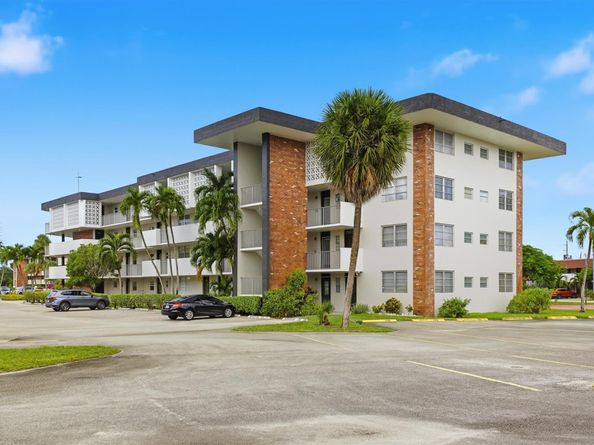 2991 NW 46 Avenue 410, Lauderdale Lakes FL 33313