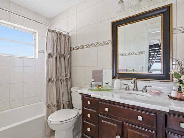 2991 NW 46 Avenue 410, Lauderdale Lakes FL 33313