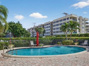 985 SE 19 Ave 204, Deerfield Beach FL 33441