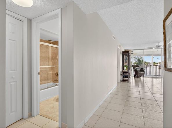 985 SE 19 Ave 204, Deerfield Beach FL 33441