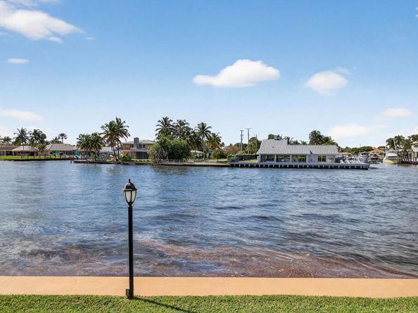 985 SE 19 Ave 204, Deerfield Beach FL 33441