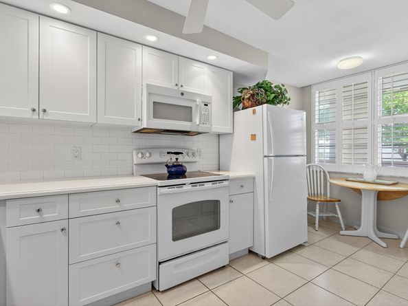 985 SE 19 Ave 204, Deerfield Beach FL 33441