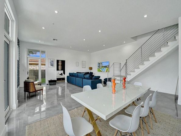 1220 NE 15th Avenue, Fort Lauderdale FL 33304