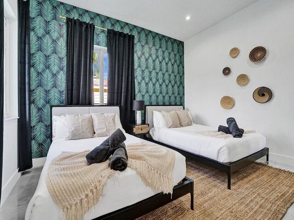 1220 NE 15th Avenue, Fort Lauderdale FL 33304