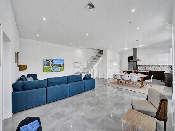 1220 NE 15th Avenue, Fort Lauderdale FL 33304