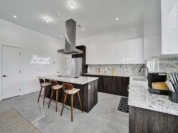 1220 NE 15th Avenue, Fort Lauderdale FL 33304