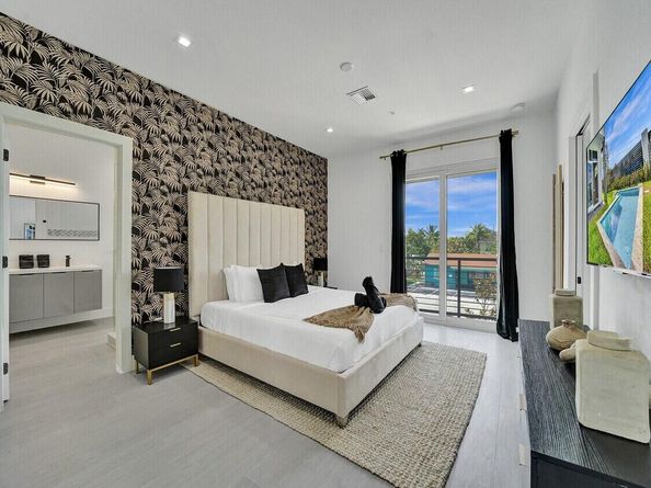 1220 NE 15th Avenue, Fort Lauderdale FL 33304