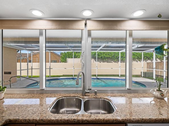 231 NW 106th Avenue, Plantation FL 33324