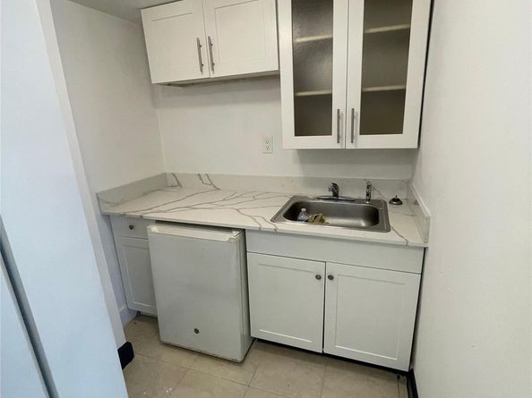 8030 NW 36th Pl, Miami FL 33147