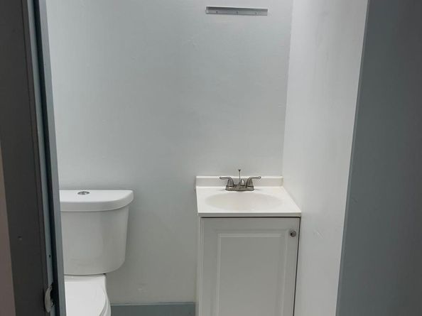 8030 NW 36th Pl, Miami FL 33147