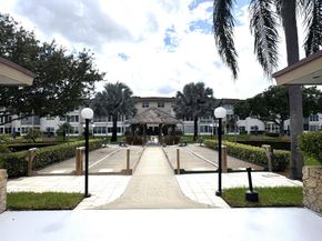 3405 NW 48th Ave 401, Lauderdale Lakes FL 33319