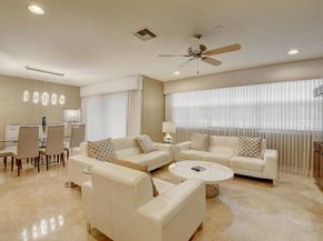 5645 NE Trieste Way, Boca Raton FL 33487