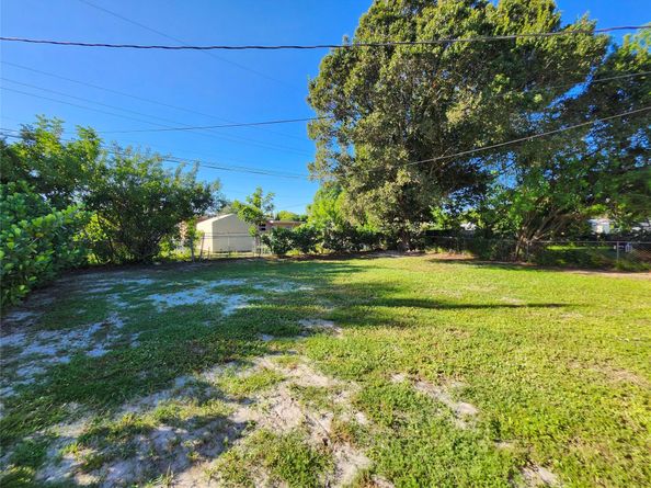 942 NW 12th St, Fort Lauderdale FL 33311