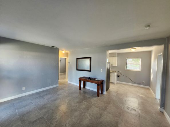 942 NW 12th St, Fort Lauderdale FL 33311