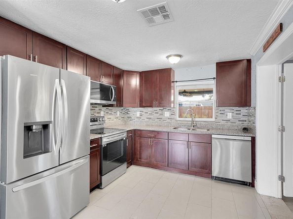 3111 NE 11th Ter, Pompano Beach FL 33064