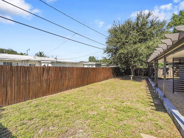 3111 NE 11th Ter, Pompano Beach FL 33064