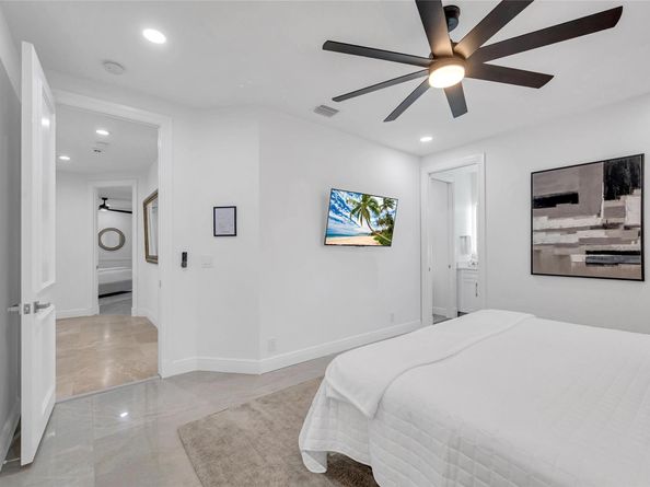 30 Fiesta Way, Fort Lauderdale FL 33301