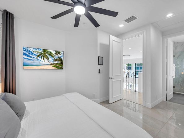 30 Fiesta Way, Fort Lauderdale FL 33301