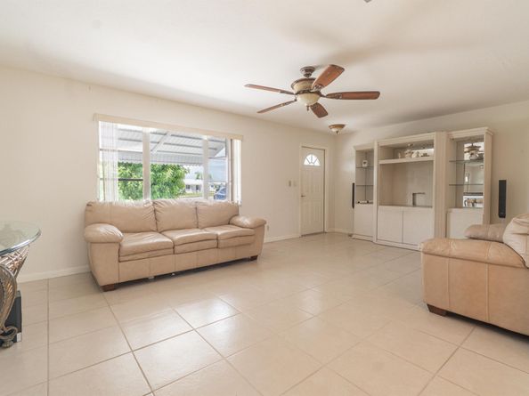1401 SW 17th Avenue, Boynton Beach FL 33426
