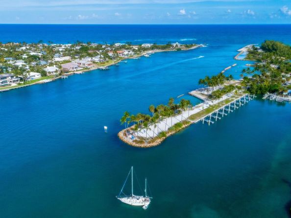501 S Seas Drive 406, Jupiter FL 33477