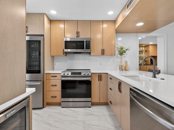501 S Seas Drive 406, Jupiter FL 33477