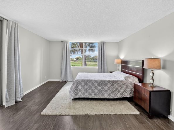 5340 NW 2nd Avenue 220, Boca Raton FL 33487