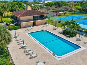 5340 NW 2nd Avenue 220, Boca Raton FL 33487