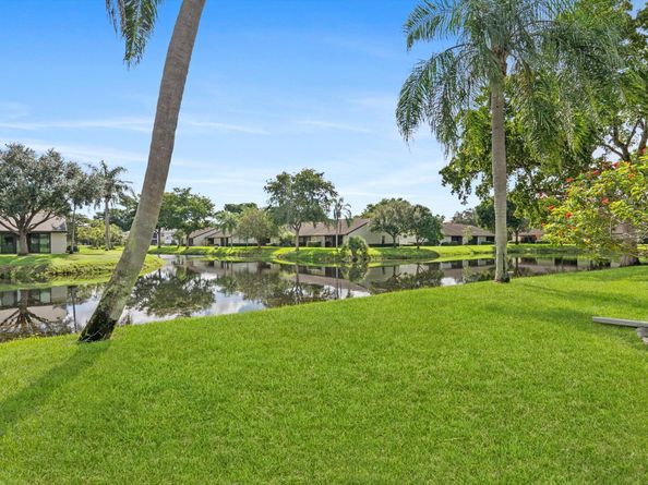 3276 Carambola Circle S, Coconut Creek FL 33066