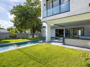 1904 SW 22nd Ter, Miami FL 33145