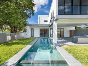 1904 SW 22nd Ter, Miami FL 33145