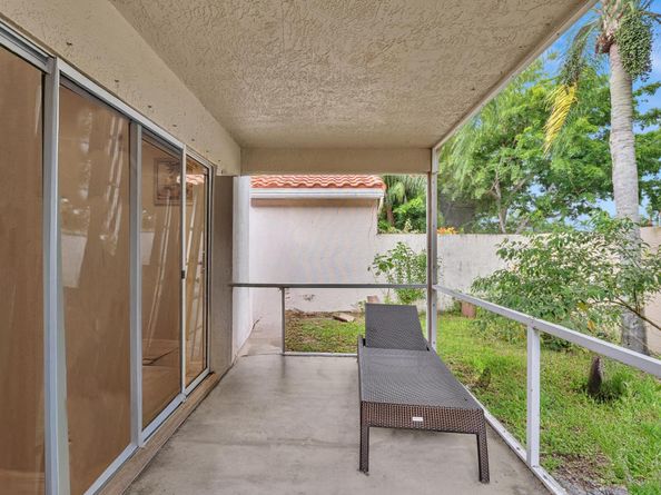 10946 Crescendo Cir, Boca Raton FL 33498
