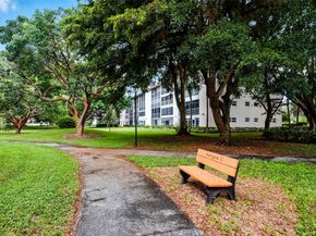 2404 Antigua Cir D4, Coconut Creek FL 33066