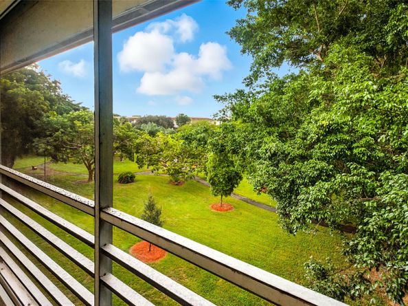 2404 Antigua Cir D4, Coconut Creek FL 33066