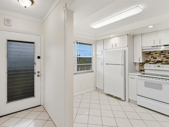 2404 Antigua Cir D4, Coconut Creek FL 33066