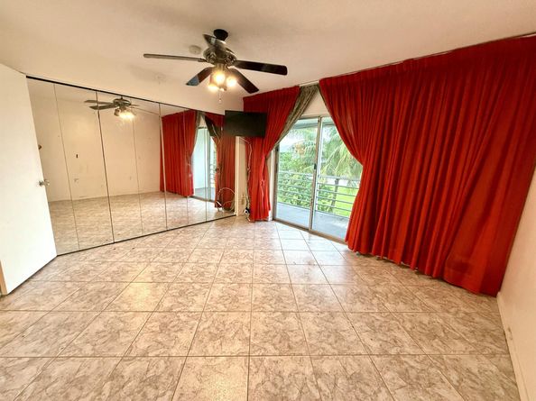 417 Markham S, Deerfield Beach FL 33442
