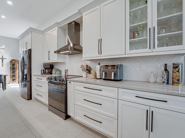5598 Fountains Drive S, Lake Worth FL 33467