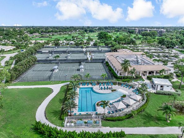 5598 Fountains Drive S, Lake Worth FL 33467