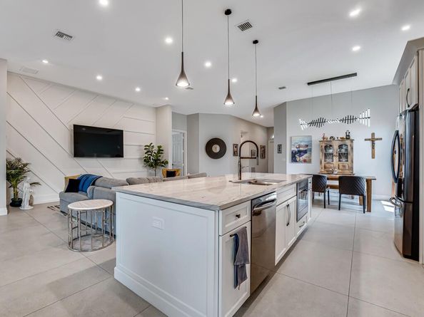 5598 Fountains Drive S, Lake Worth FL 33467