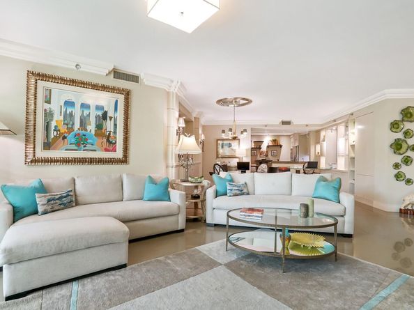 550 SE Mizner Blvd B209, Boca Raton FL 33432