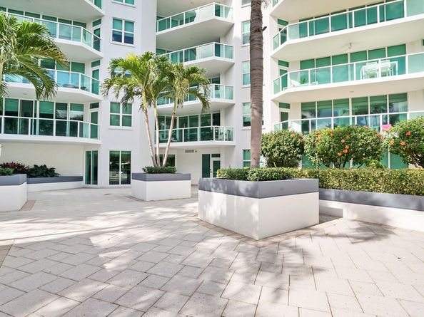 550 SE Mizner Blvd B209, Boca Raton FL 33432