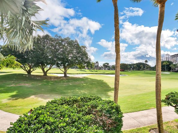 550 SE Mizner Blvd B209, Boca Raton FL 33432
