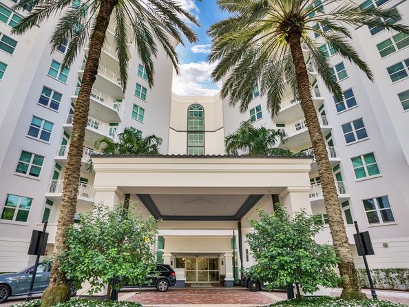 550 SE Mizner Blvd B209, Boca Raton FL 33432