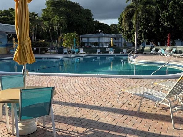 3160 Lake Osborne Drive 112, Lake Worth Beach FL 33461