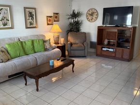 3160 Lake Osborne Drive 112, Lake Worth Beach FL 33461
